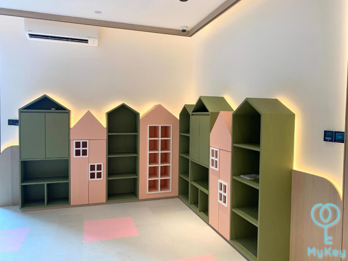 Scarletz Suites By Mykey クアラルンプール エクステリア 写真 Library