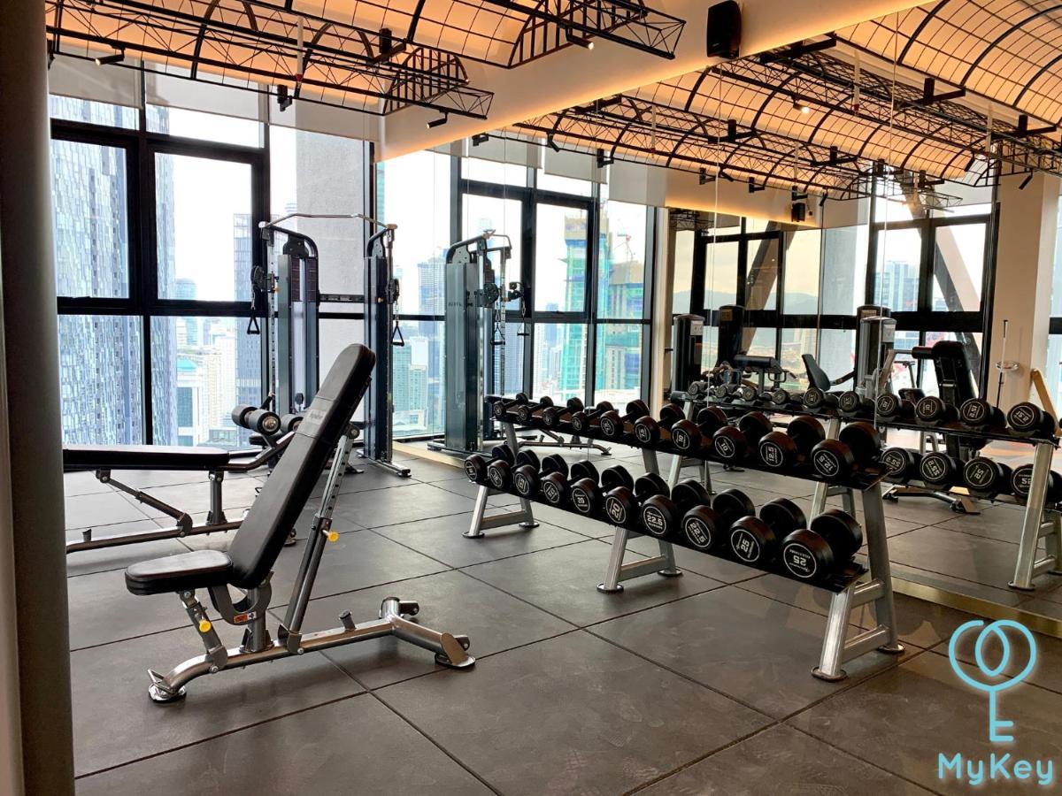 Scarletz Suites By Mykey クアラルンプール エクステリア 写真 The gym at the 10th floor