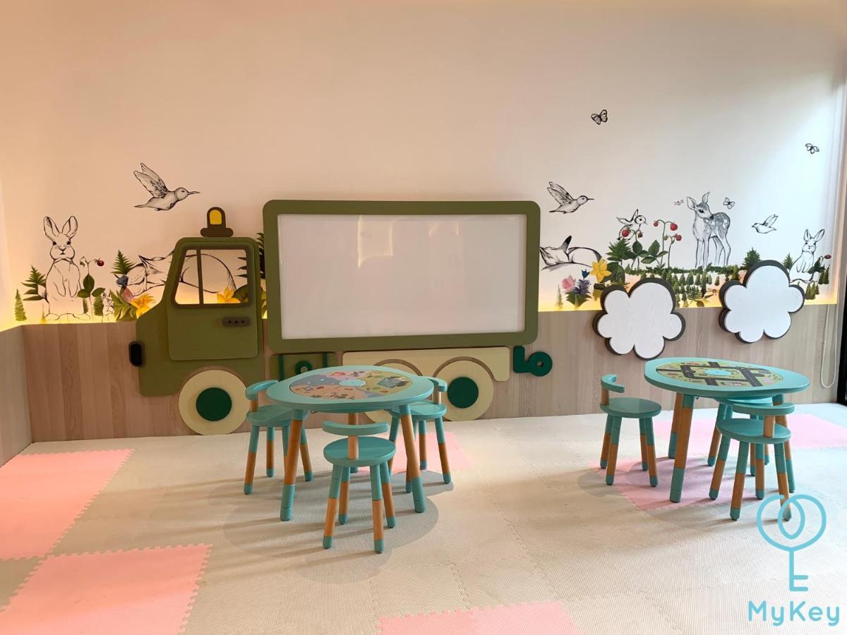 Scarletz Suites By Mykey クアラルンプール エクステリア 写真 A classroom at MyKey
