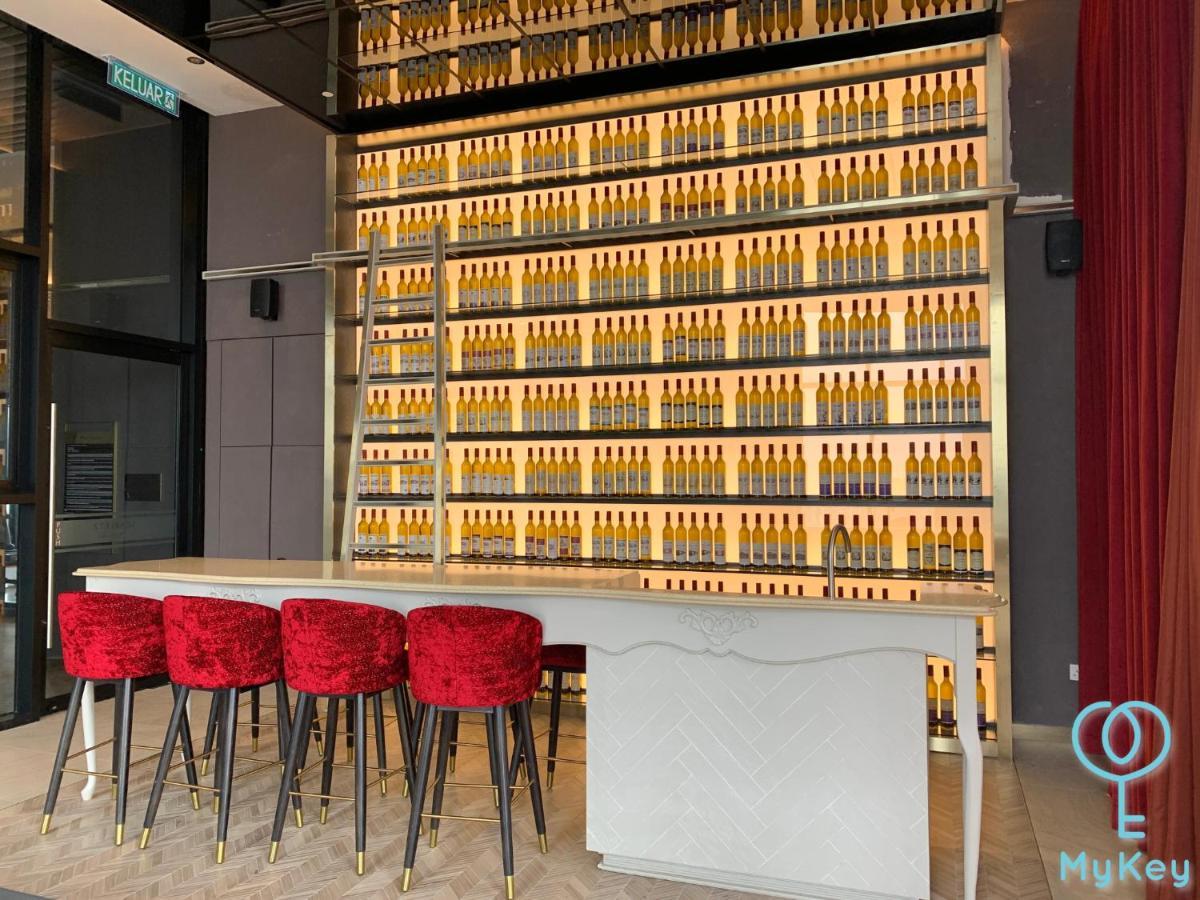 Scarletz Suites By Mykey クアラルンプール エクステリア 写真 3D rendering of a bar
