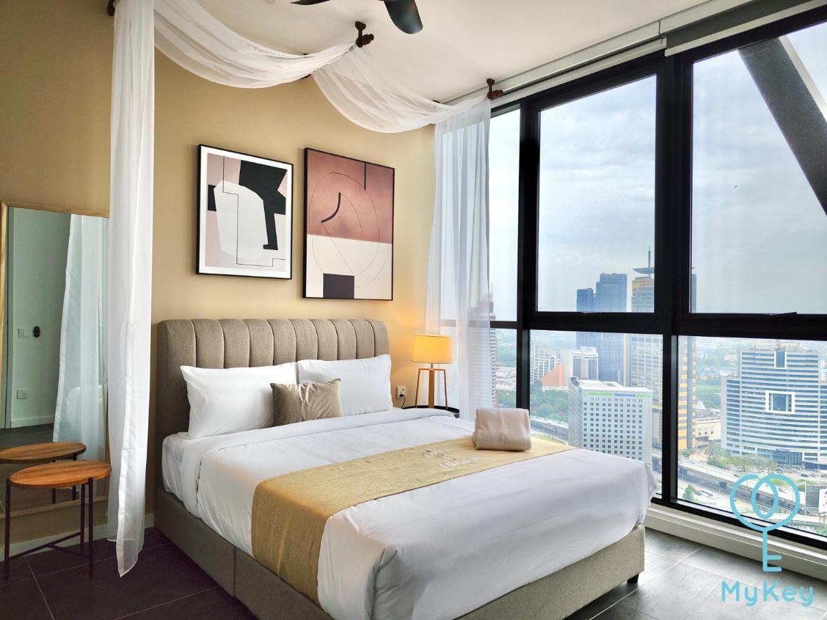 Scarletz Suites By Mykey クアラルンプール エクステリア 写真 A bedroom at the hotel